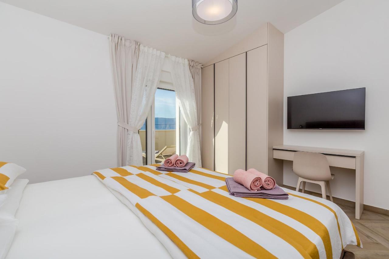 Holiday House Villa Andro Pinezići Eksteriør billede