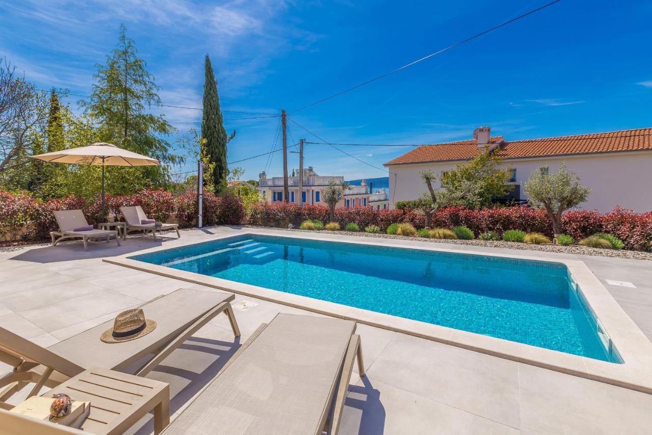 Holiday House Villa Andro Pinezići Eksteriør billede